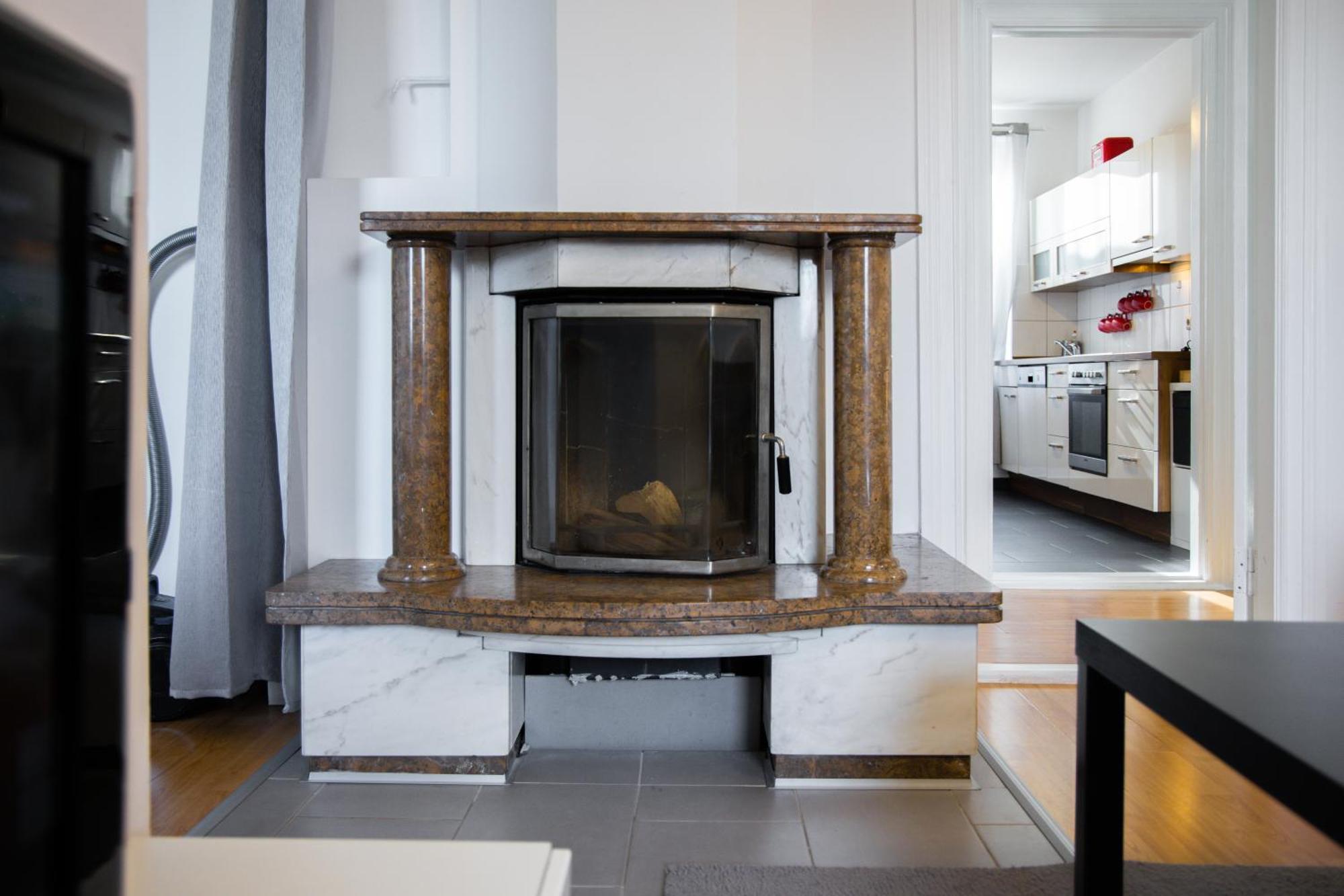 Exklusives Apartment Im Historischen Wohnhaus Mit Kamin, Bad & Viel Platz Bremerhaven Buitenkant foto